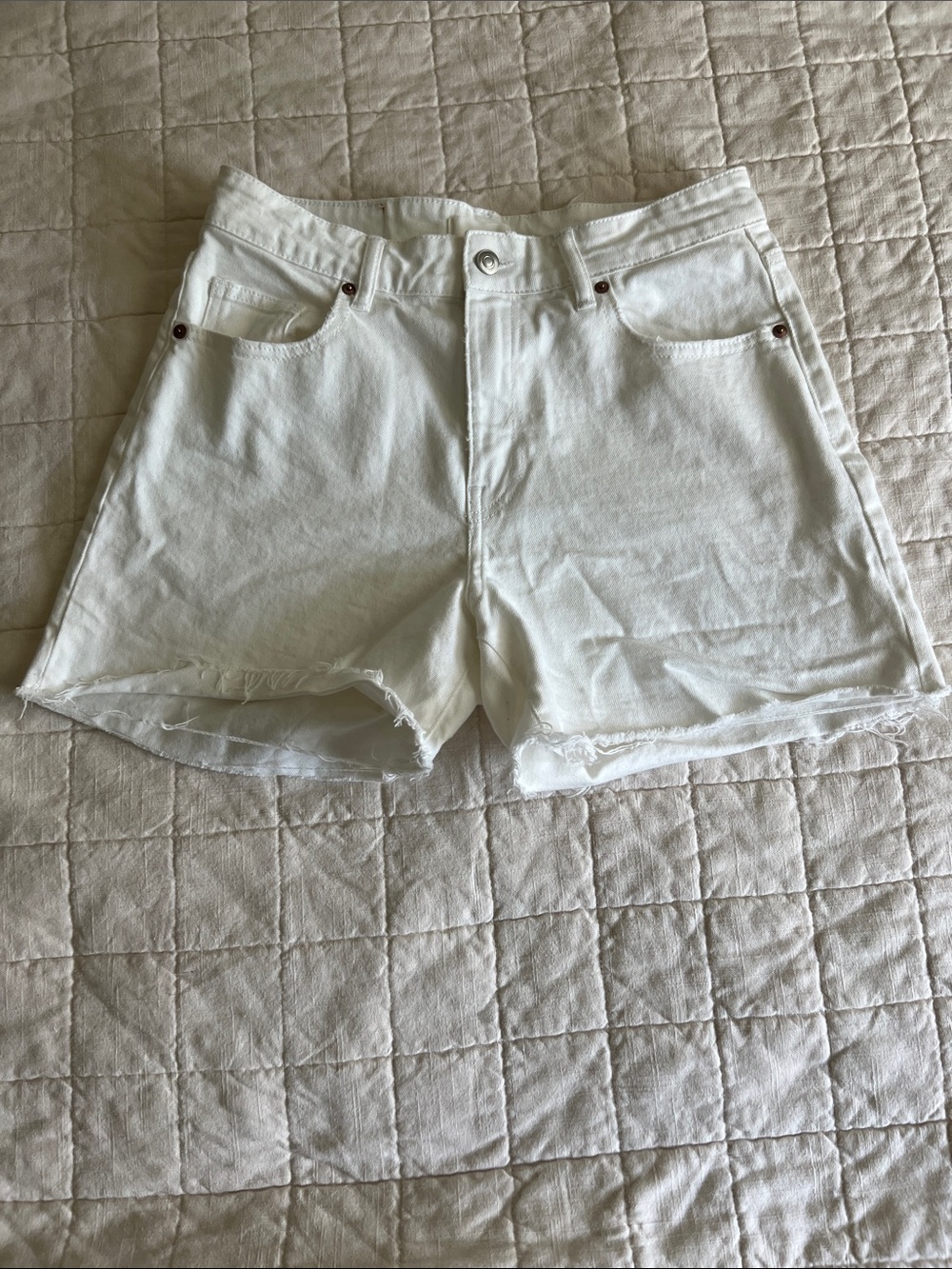 H&M Unfinished Hem Shorts